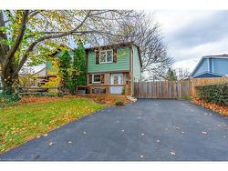 38 Golden Orchard Drive  Hamilton, ON L9C 6J5
