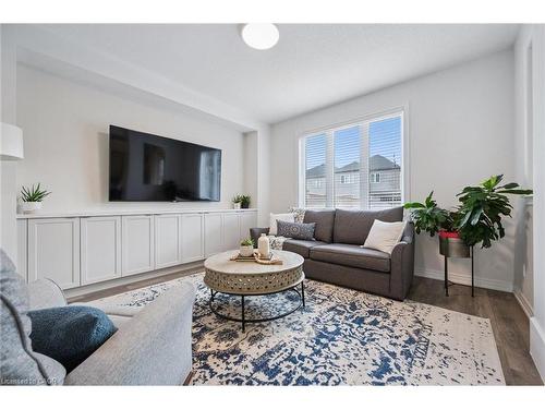 98 Kay Crescent, Fergus, ON - Indoor Photo Showing Living Room
