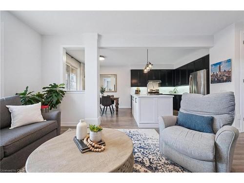 98 Kay Crescent, Fergus, ON - Indoor Photo Showing Living Room