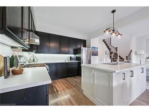 98 Kay Crescent, Fergus, ON - Indoor Photo Showing Kitchen