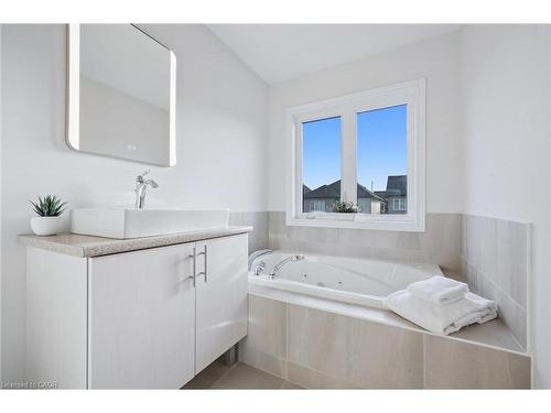 98 Kay Crescent, Fergus, ON - Indoor Photo Showing Bathroom