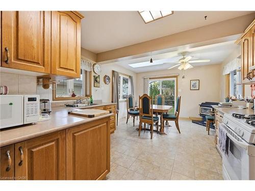 237 Mohawk Road, Oakville, ON - Indoor Photo Showing Kitchen
