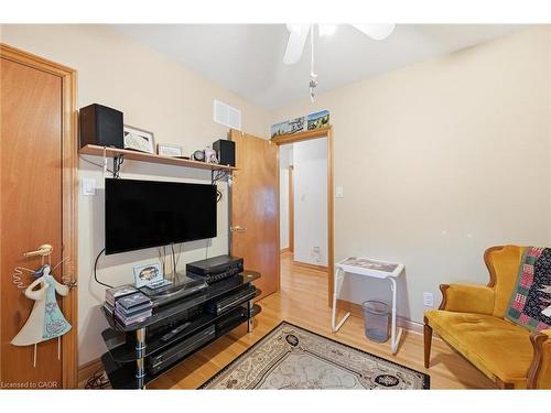 237 Mohawk Road, Oakville, ON - Indoor