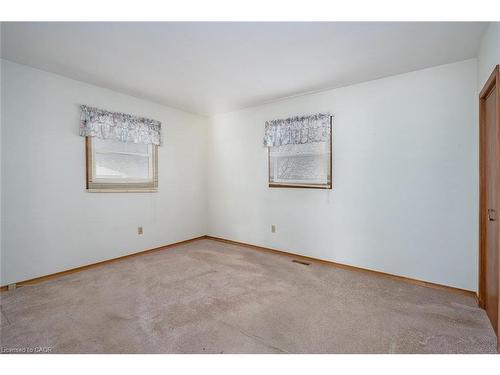 162 East 18Th Street, Hamilton, ON - Indoor Photo Showing Other Room