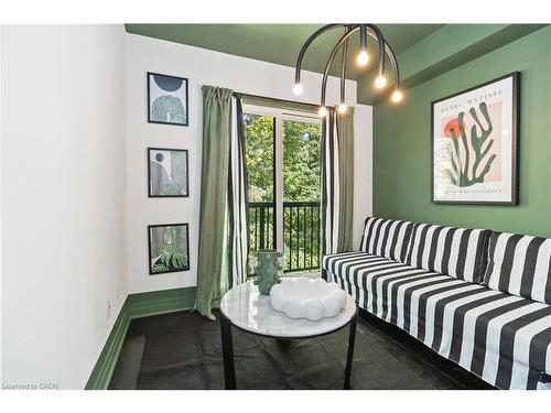 25-405 Plains Road E, Burlington, ON - Indoor Photo Showing Other Room