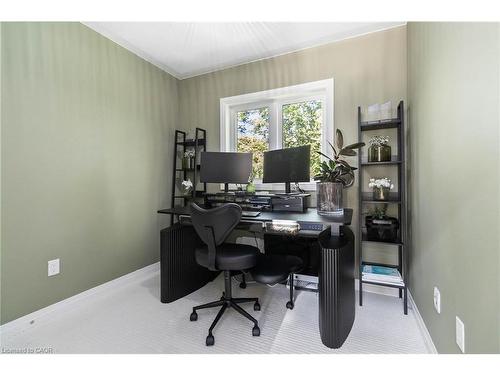 25-405 Plains Road E, Burlington, ON - Indoor Photo Showing Office