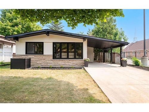105 Lilacside Drive, Hamilton, ON - Outdoor