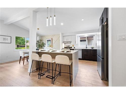 105 Lilacside Drive, Hamilton, ON - Indoor