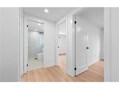 105 Lilacside Drive, Hamilton, ON - Indoor Photo Showing Other Room