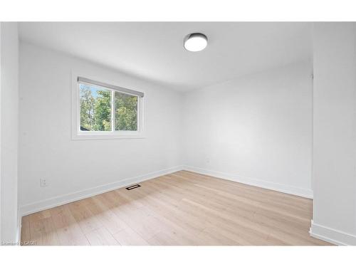 105 Lilacside Drive, Hamilton, ON - Indoor Photo Showing Other Room