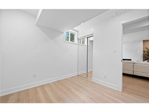 105 Lilacside Drive, Hamilton, ON - Indoor Photo Showing Other Room