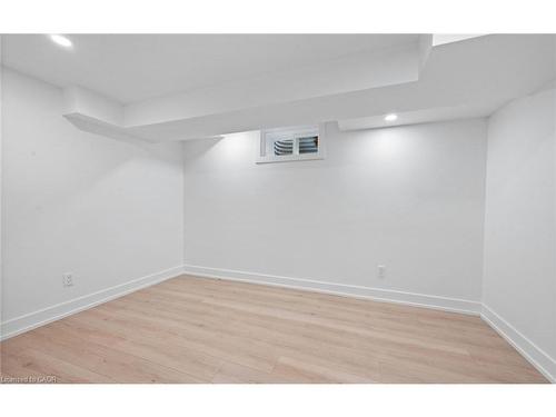 105 Lilacside Drive, Hamilton, ON - Indoor Photo Showing Other Room