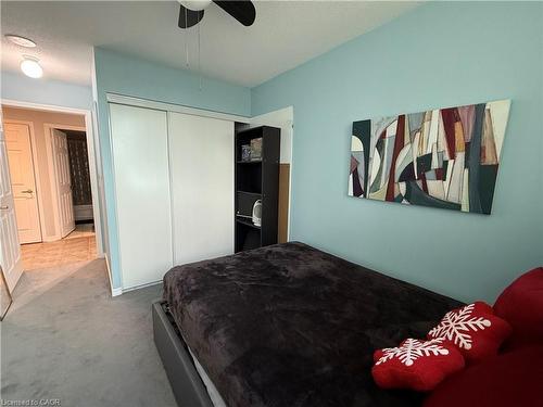 104-4889 Kimbermount Avenue, Mississauga, ON - Indoor Photo Showing Bedroom