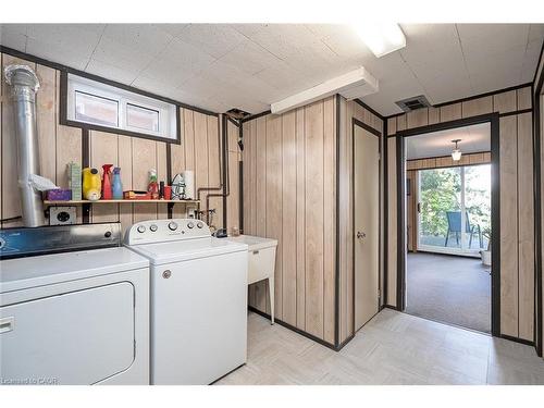 177 Lavina Crescent, Hamilton, ON - Indoor Photo Showing Laundry Room