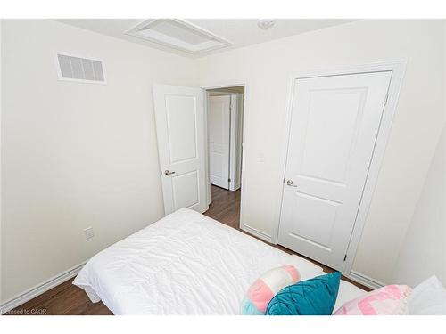 09-68 First Street, Orangeville, ON - Indoor Photo Showing Bedroom