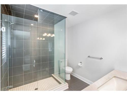7 Windsor Circle, Niagara-On-The-Lake, ON - Indoor Photo Showing Bathroom