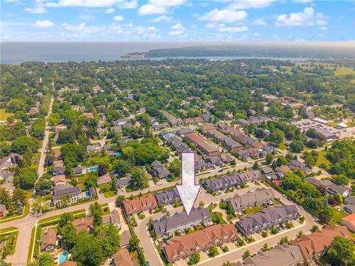 7 Windsor Circle, Niagara-On-The-Lake, ON - Outdoor With View