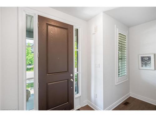 7 Windsor Circle, Niagara-On-The-Lake, ON - Indoor Photo Showing Other Room
