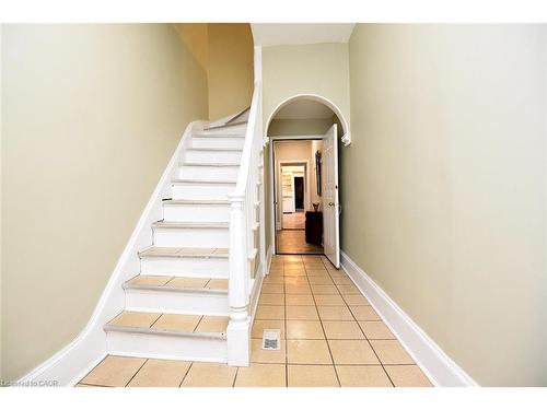 185 Market Street, Hamilton, ON - Indoor Photo Showing Other Room
