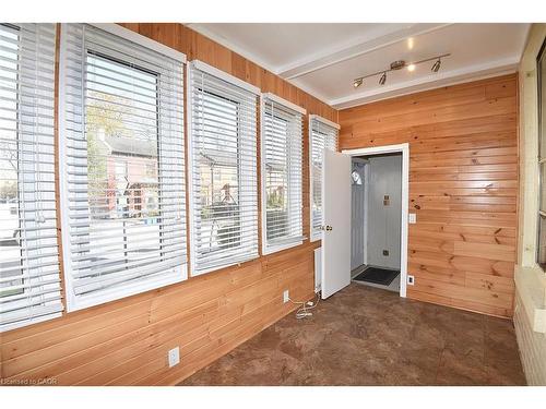 185 Market Street, Hamilton, ON - Indoor Photo Showing Other Room