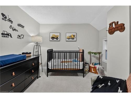56 Francis Street, Hamilton, ON - Indoor Photo Showing Bedroom