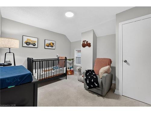 56 Francis Street, Hamilton, ON - Indoor Photo Showing Bedroom