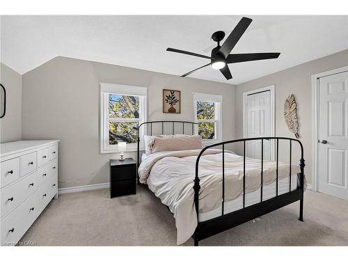 56 Francis Street, Hamilton, ON - Indoor Photo Showing Bedroom