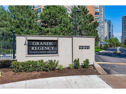 811-1276 Maple Crossing Boulevard, Burlington, ON - Outdoor