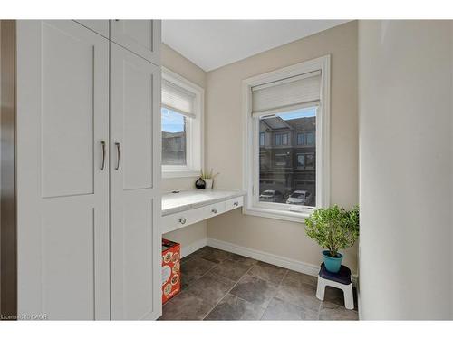 E7-70 Willowrun Drive, Kitchener, ON - Indoor Photo Showing Other Room