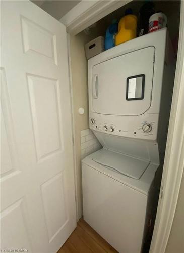 370 East 24Th Street, Hamilton, ON - Indoor Photo Showing Laundry Room