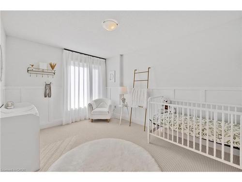 52 Bedrock Drive, Stoney Creek, ON - Indoor Photo Showing Bedroom