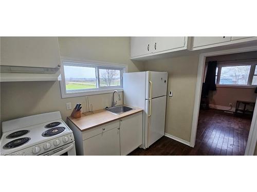 1083 Indiana Road E, Haldimand County, ON - Indoor Photo Showing Kitchen