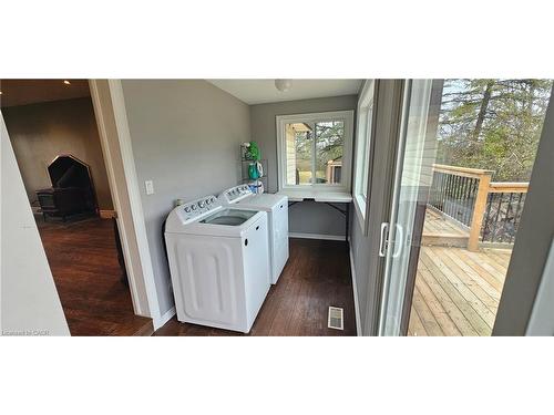 1083 Indiana Road E, Haldimand County, ON - Indoor Photo Showing Laundry Room
