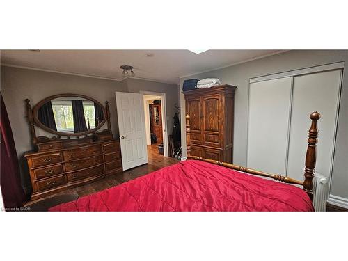 1083 Indiana Road E, Haldimand County, ON - Indoor Photo Showing Bedroom