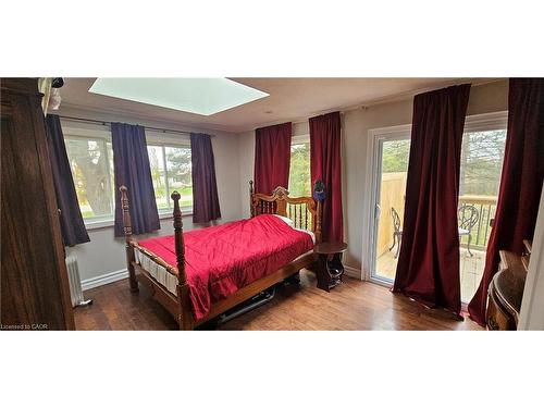 1083 Indiana Road E, Haldimand County, ON - Indoor Photo Showing Bedroom