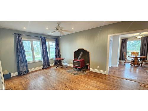 1083 Indiana Road E, Haldimand County, ON - Indoor