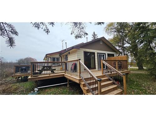 1083 Indiana Road E, Haldimand County, ON - Outdoor With Deck Patio Veranda With Exterior