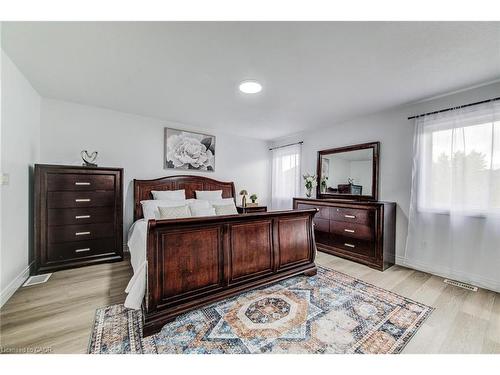 617 Thorndale Drive, Waterloo, ON - Indoor Photo Showing Bedroom