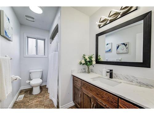 617 Thorndale Drive, Waterloo, ON - Indoor Photo Showing Bathroom