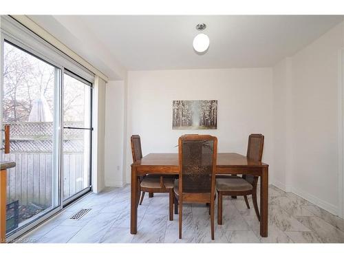 127 Essex Point Drive, Cambridge, ON - Indoor Photo Showing Dining Room