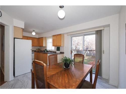 127 Essex Point Drive, Cambridge, ON - Indoor Photo Showing Dining Room