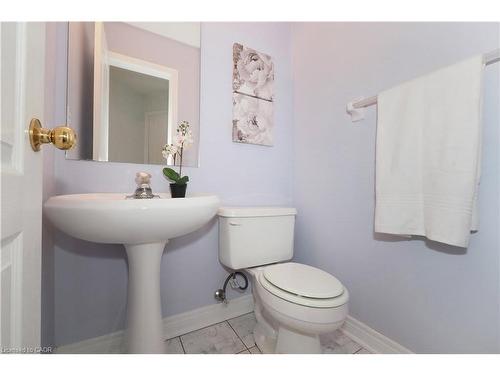 127 Essex Point Drive, Cambridge, ON - Indoor Photo Showing Bathroom