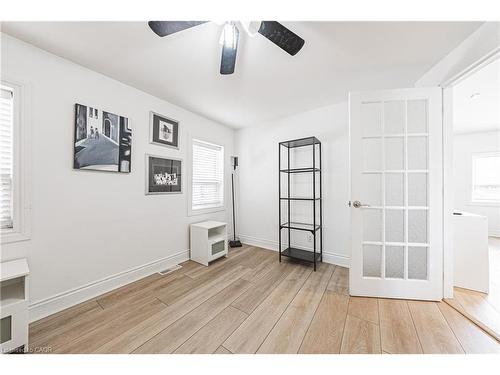 258 West 19Th Street, Hamilton, ON - Indoor Photo Showing Other Room