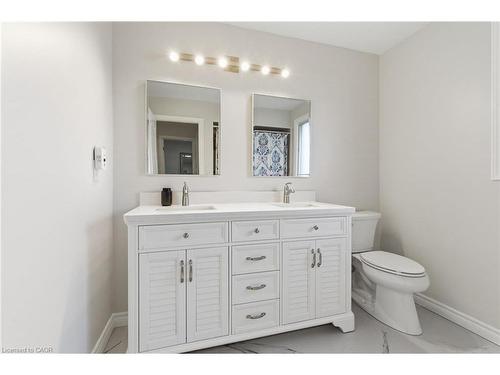 78 Ackland Street, Stoney Creek, ON - Indoor Photo Showing Bathroom