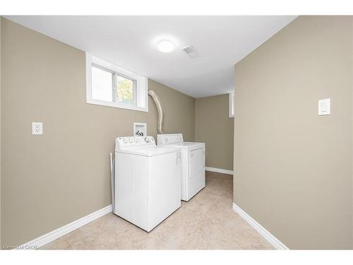 30 Wildewood Avenue, Hamilton, ON - Indoor Photo Showing Laundry Room