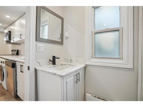 510 Britannia Avenue, Hamilton, ON - Indoor Photo Showing Laundry Room