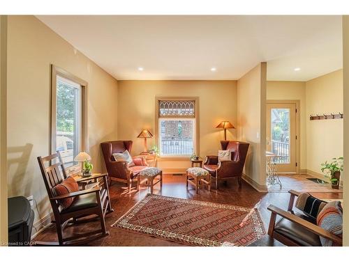 74 Lynnwood Avenue, Simcoe, ON - Indoor Photo Showing Living Room