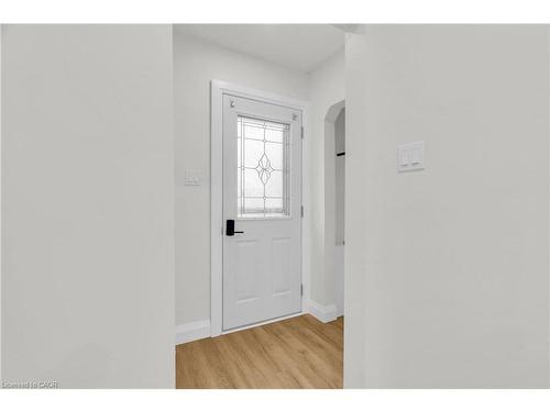 2-22 Ash Street, Kitchener, ON - Indoor Photo Showing Other Room