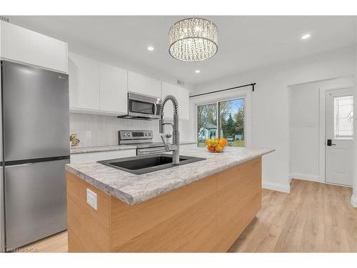 2-22 Ash Street, Kitchener, ON - Indoor Photo Showing Kitchen With Stainless Steel Kitchen
