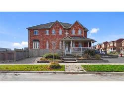 3492 Bala Drive  Mississauga, ON L5M 0G6